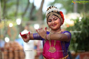 Chinmayi Nrityalaya Students' Kuchipudi Dance Performance