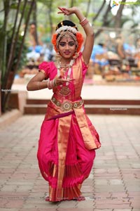 Chinmayi Nrityalaya Students' Kuchipudi Dance Performance