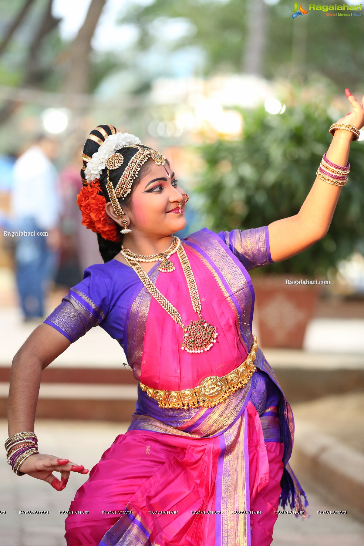 Chinmayi Nrityalaya Students' Kuchipudi Dance Performance at Shiplaramam 