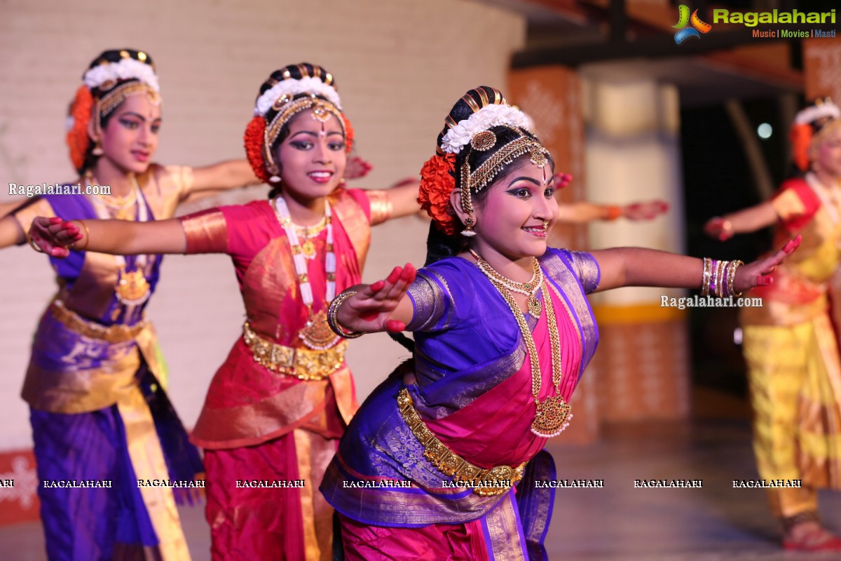 Chinmayi Nrityalaya Students' Kuchipudi Dance Performance at Shiplaramam 