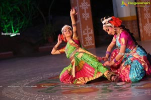 Chinmayi Nrityalaya Students' Kuchipudi Dance Performance