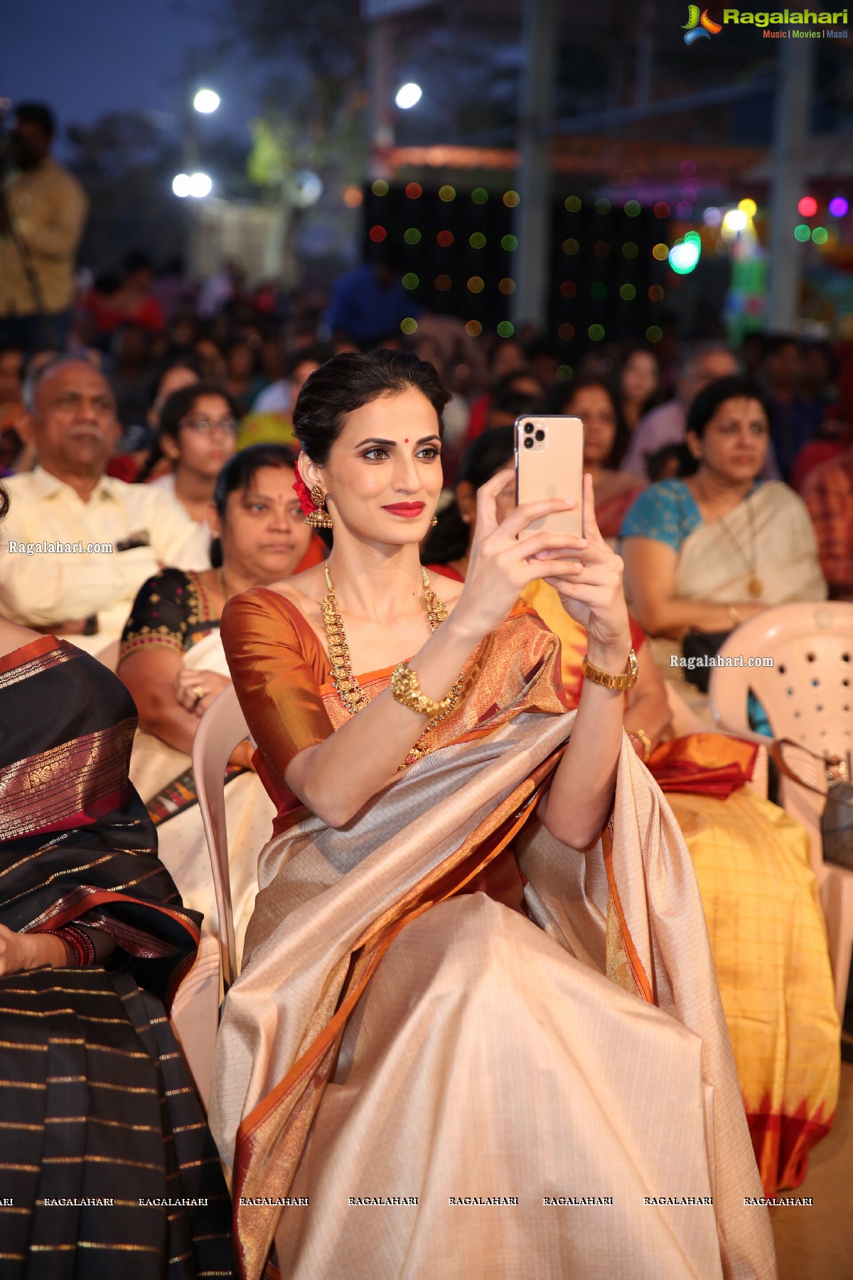 Gudi Sambaralu - Performance of 'Shivoham’ by Rama Vaidyanathan at Dharampuri Kshetram, Miyapur