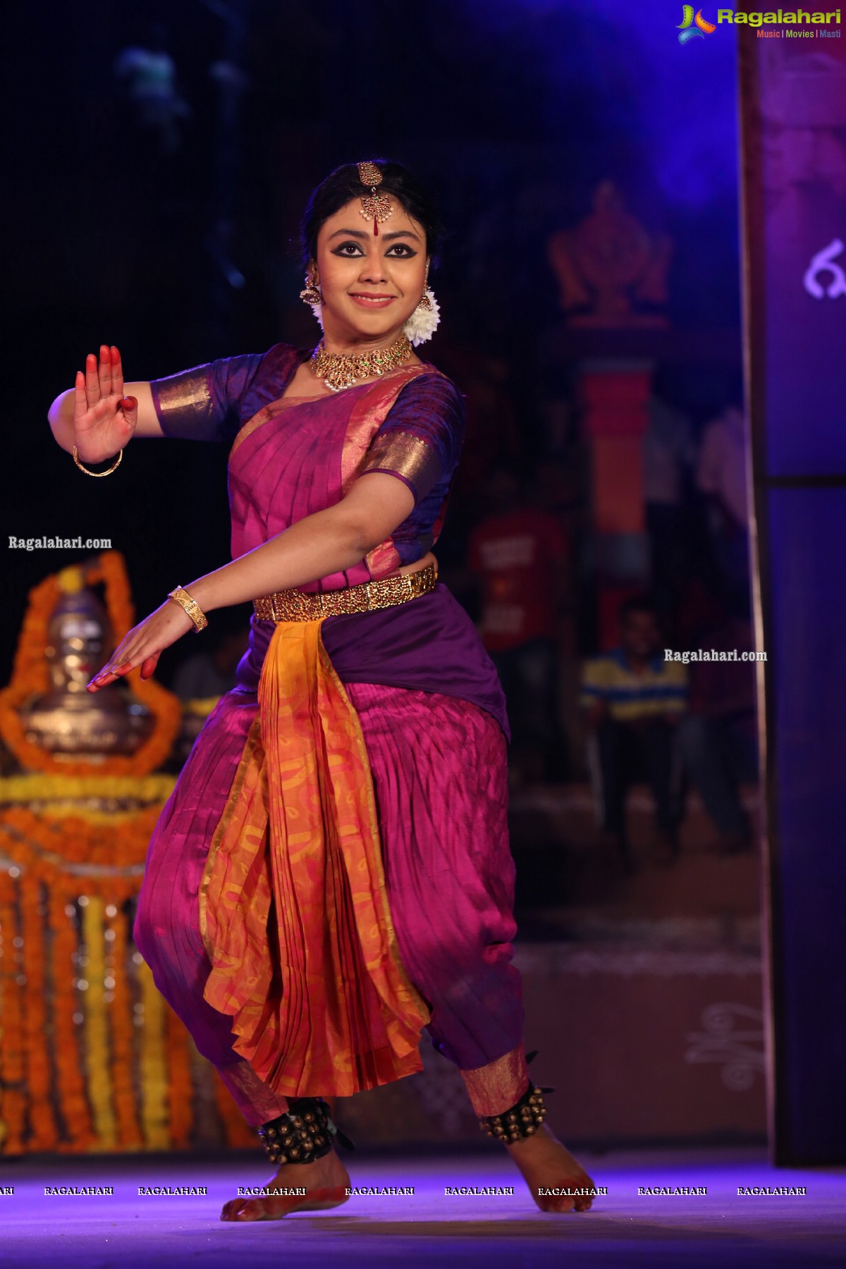 Gudi Sambaralu - Performance of 'Shivoham’ by Rama Vaidyanathan at Dharampuri Kshetram, Miyapur