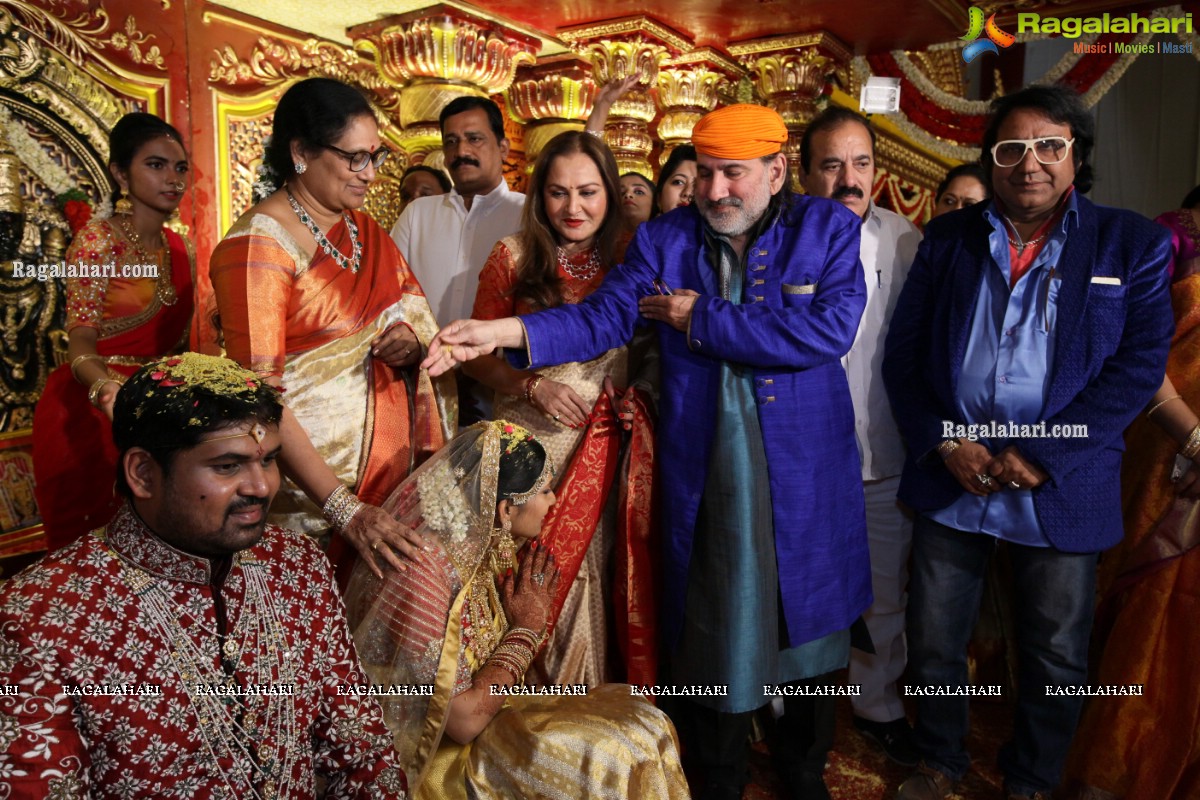 Kodi Ramakrishna's Youngest Daughter Pravalika And Mahesh Wedding