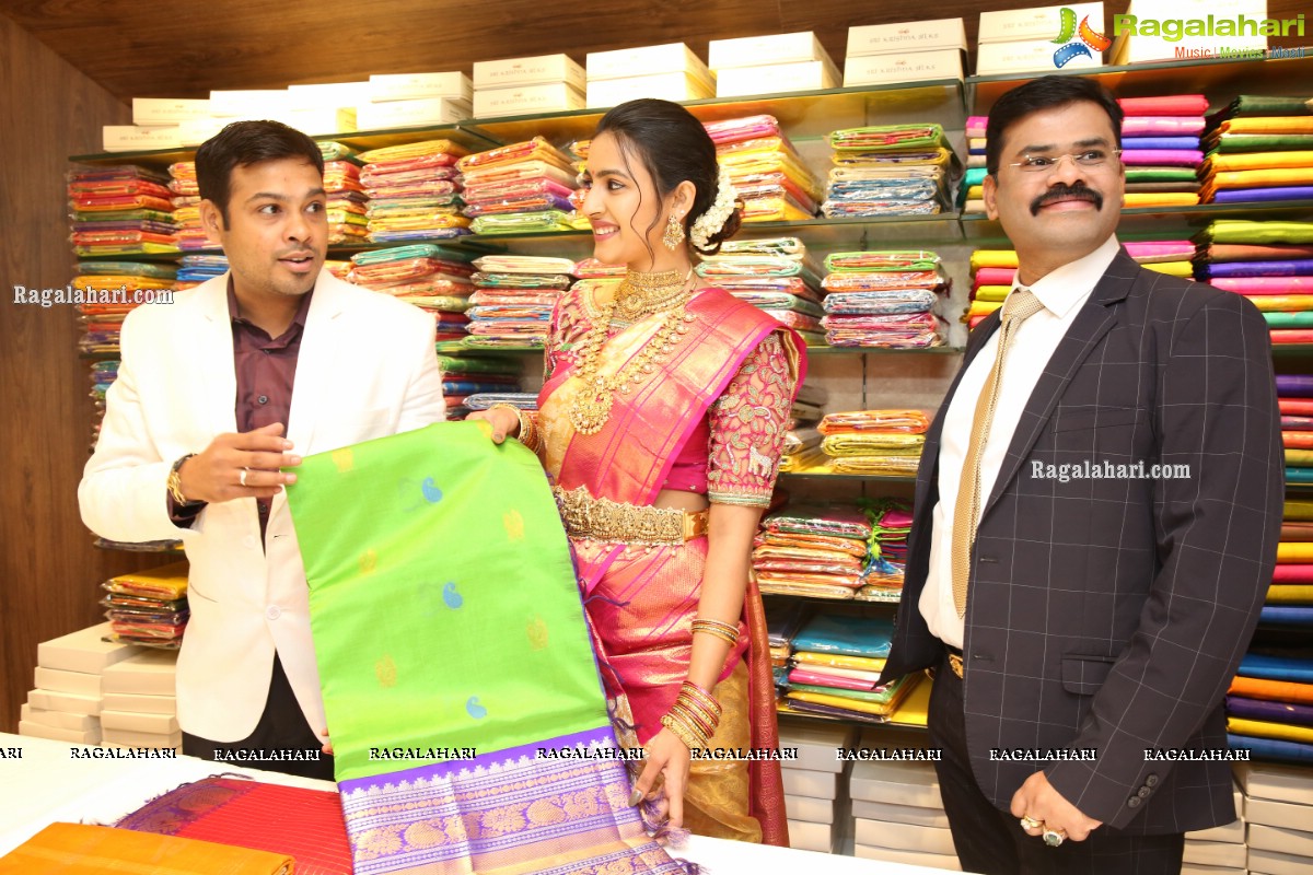 Manepally Jewellers Unveils Silverware Section at Its Dilsukhnagar Store