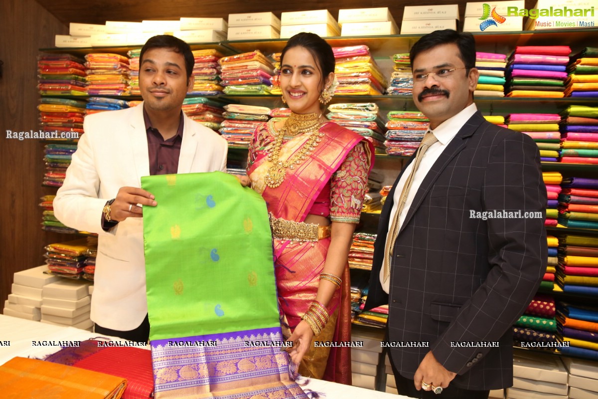 Manepally Jewellers Unveils Silverware Section at Its Dilsukhnagar Store