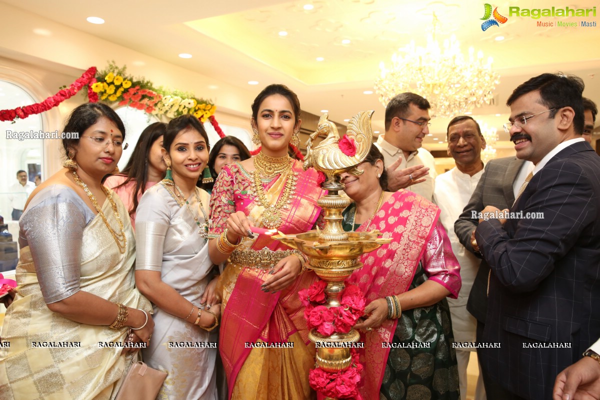 Manepally Jewellers Unveils Silverware Section at Its Dilsukhnagar Store