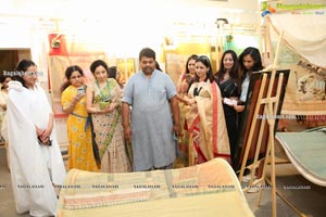 Santati Exhibition by Gaurang Shah