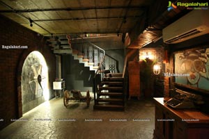 The Back Door Cafe & Bar at Jubilee Hills