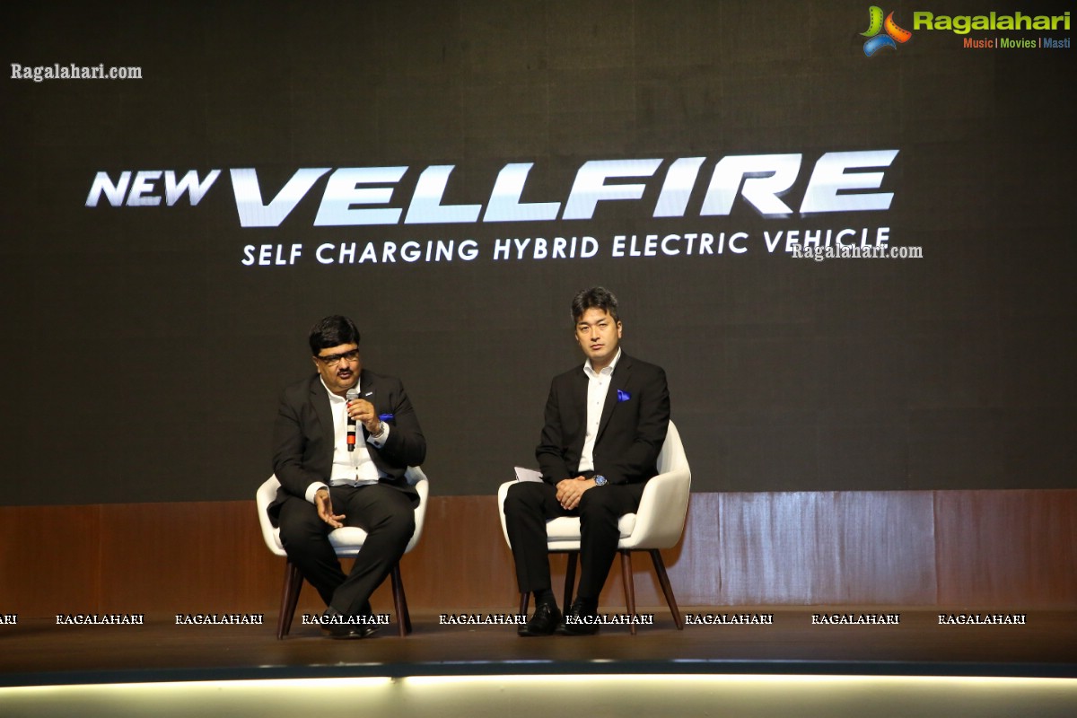 Toyota Kirloskar Motor (TKM) Launches Luxurious Self-Charging EV Vellfire