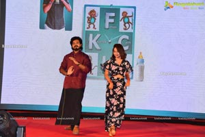 Father-Chitti-Uma-Karthik Prerelease Photos