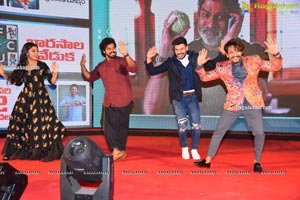 Father-Chitti-Uma-Karthik Prerelease Photos