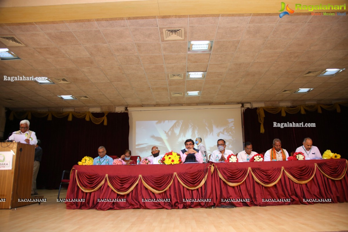 Dr Vallabhbhai Kathiria Launches Charaka Panchagavya Ayurveda medicines!