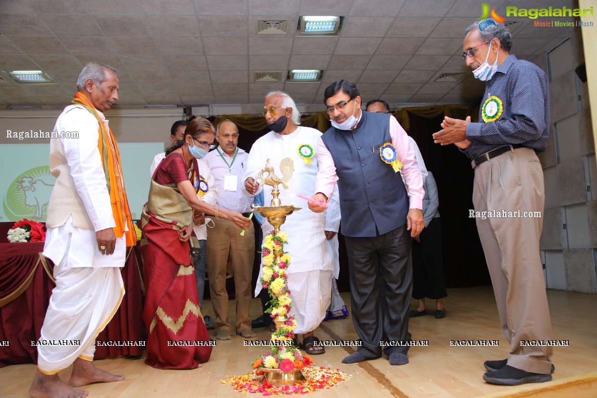 Dr Vallabhbhai Kathiria Launches Charaka Panchagavya Ayurveda medicines!