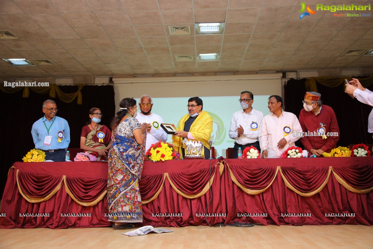 Dr Vallabhbhai Kathiria Launches Charaka Panchagavya Ayurveda medicines!