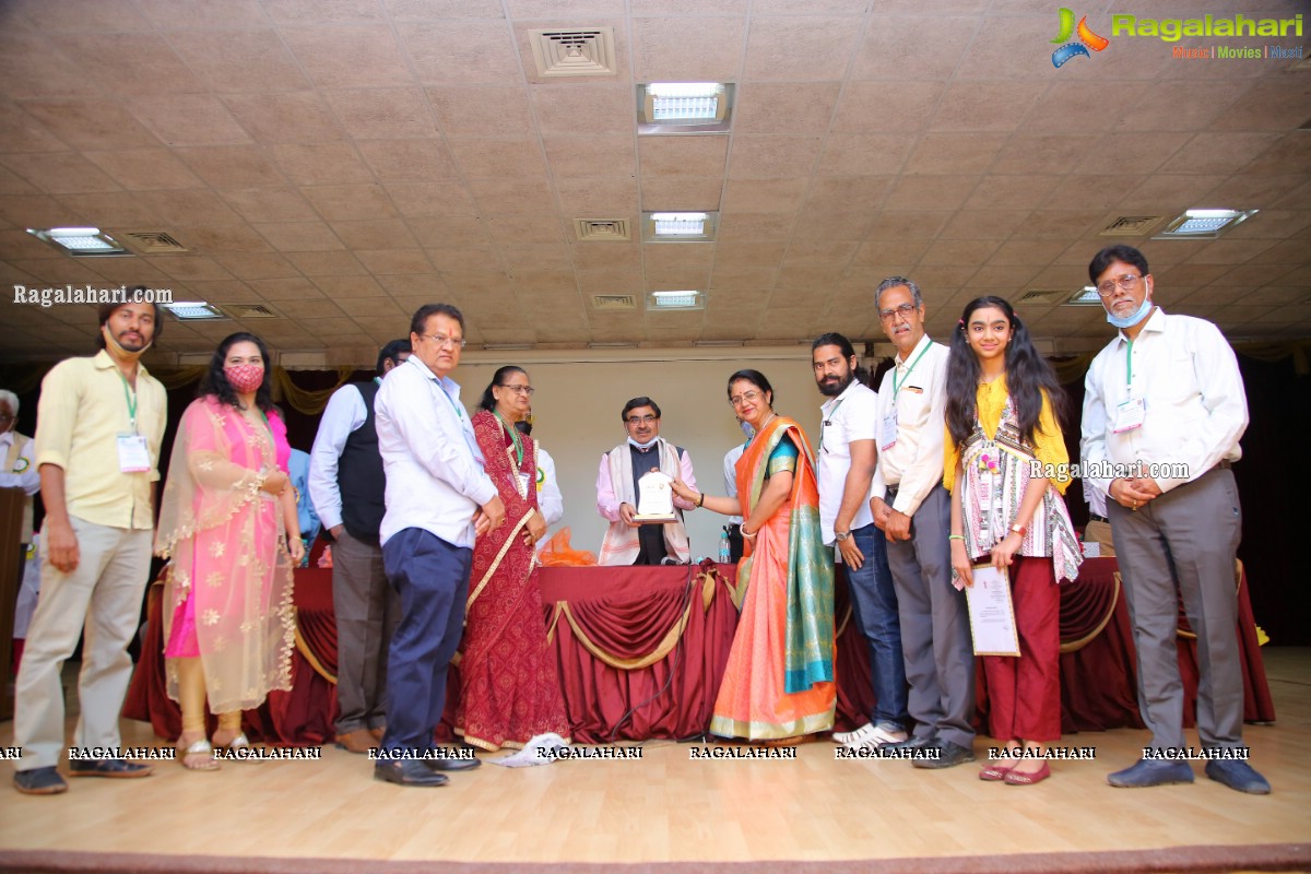 Dr Vallabhbhai Kathiria Launches Charaka Panchagavya Ayurveda medicines!