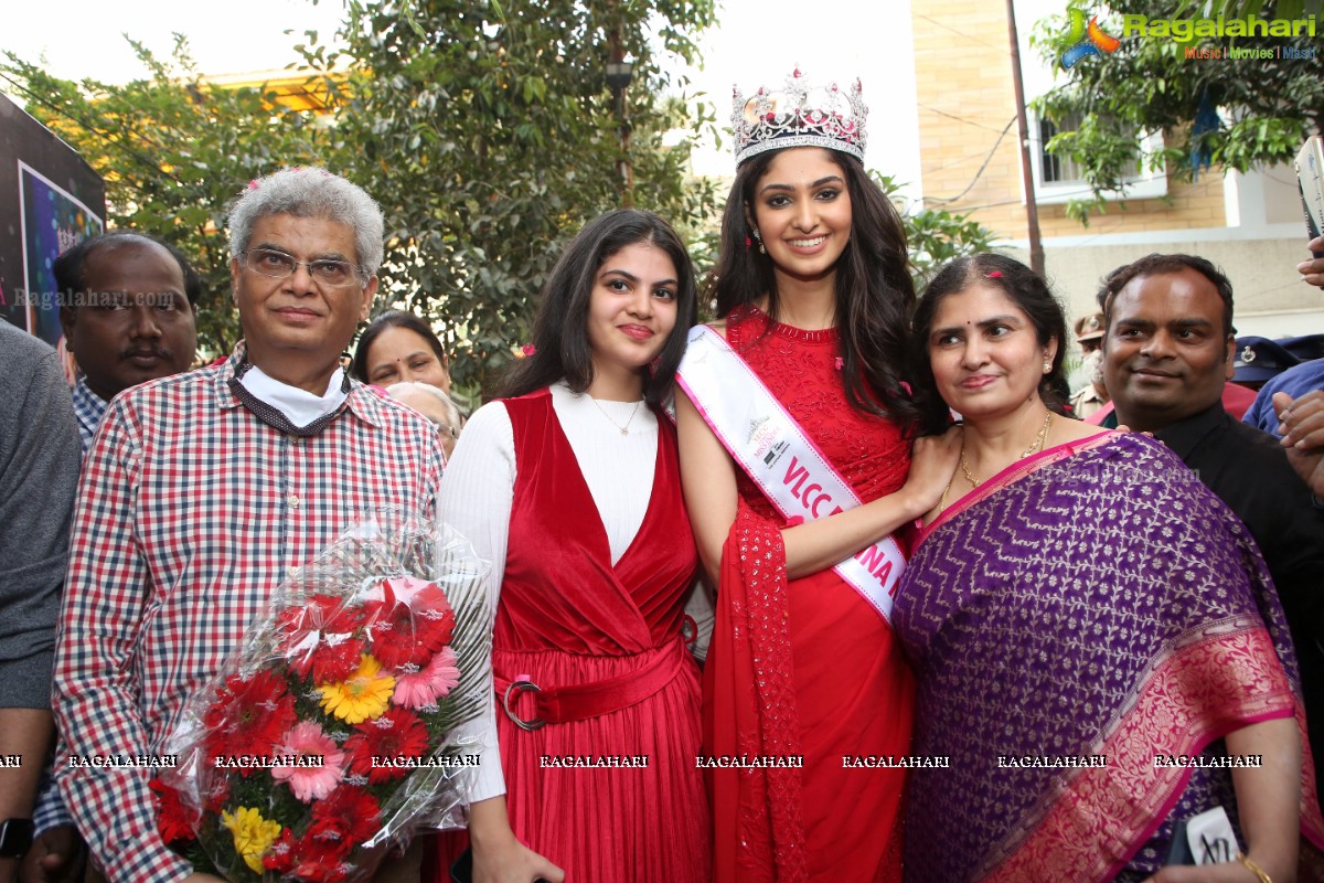 Femina Miss India World 2020 Manasa Varanasi Receives a Grand Welcome at Home