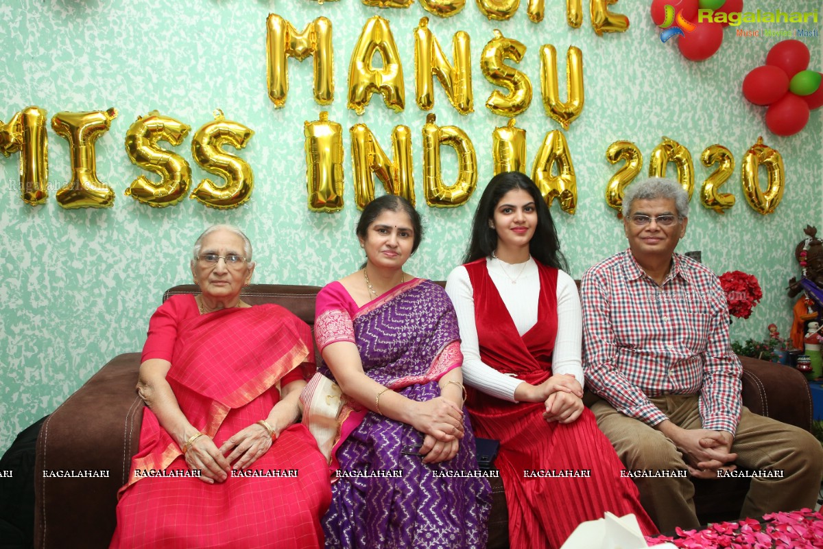 Femina Miss India World 2020 Manasa Varanasi Receives a Grand Welcome at Home