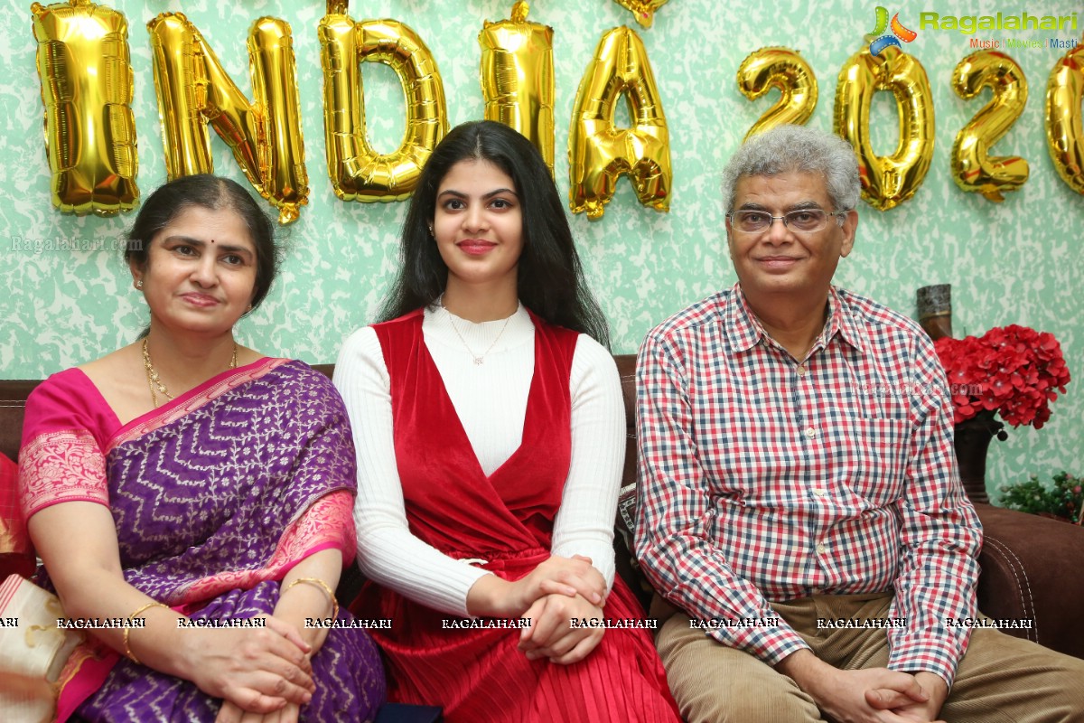 Femina Miss India World 2020 Manasa Varanasi Receives a Grand Welcome at Home