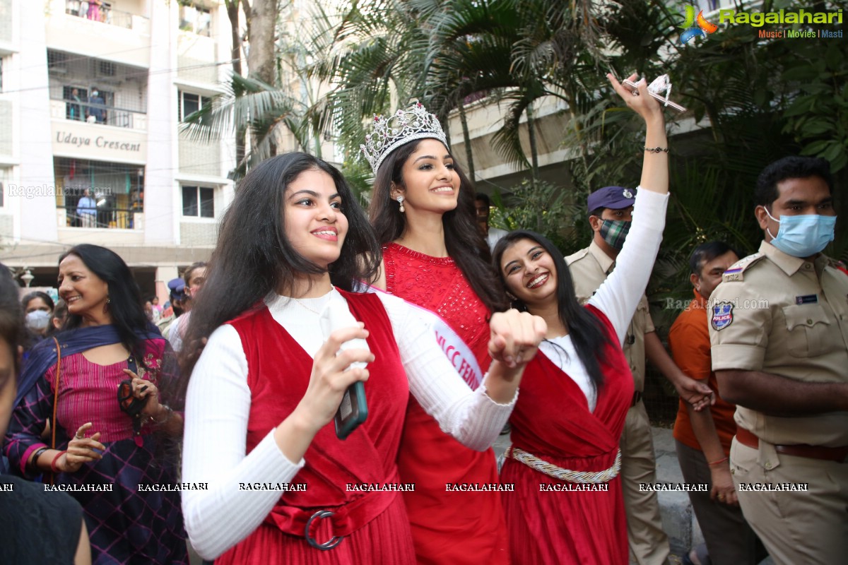 Femina Miss India World 2020 Manasa Varanasi Receives a Grand Welcome at Home