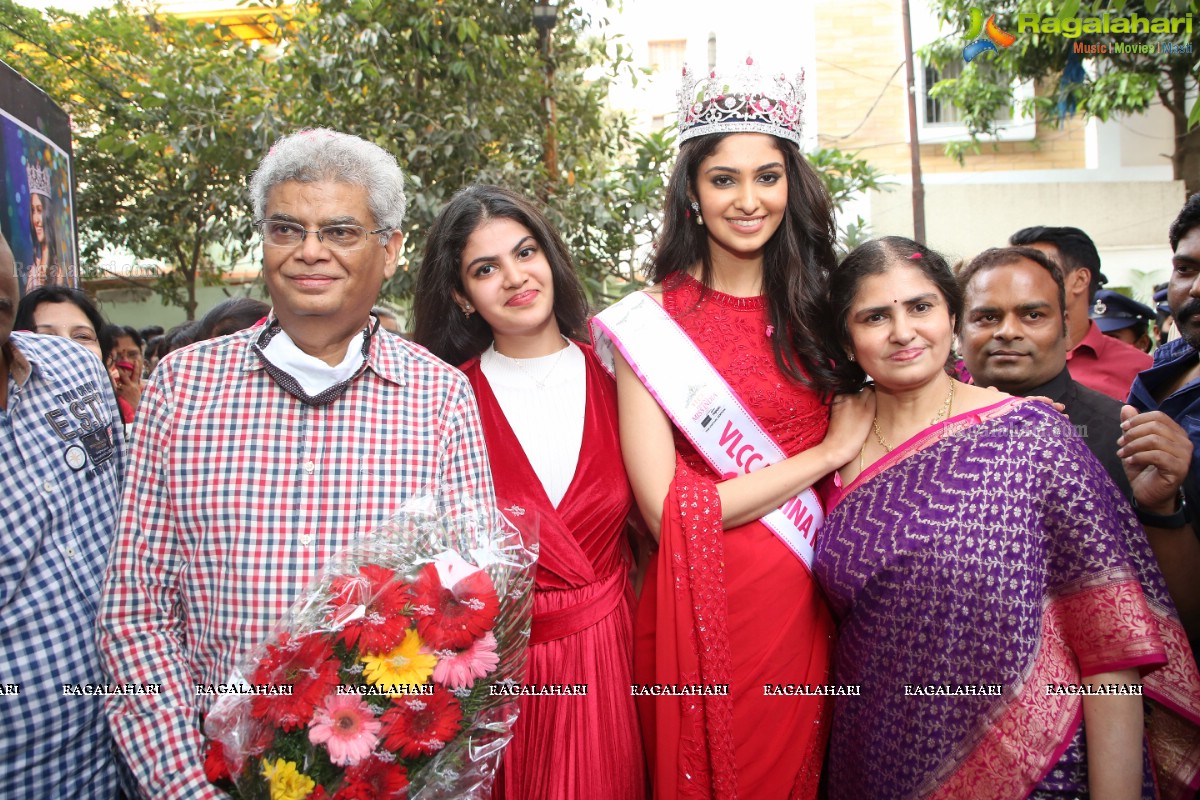 Femina Miss India World 2020 Manasa Varanasi Receives a Grand Welcome at Home