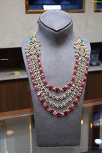 Ganesh Jewellers Showcases Its New Collection