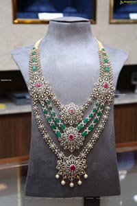 Ganesh Jewellers Showcases Its New Collection