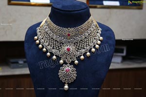 Ganesh Jewellers Showcases Its New Collection