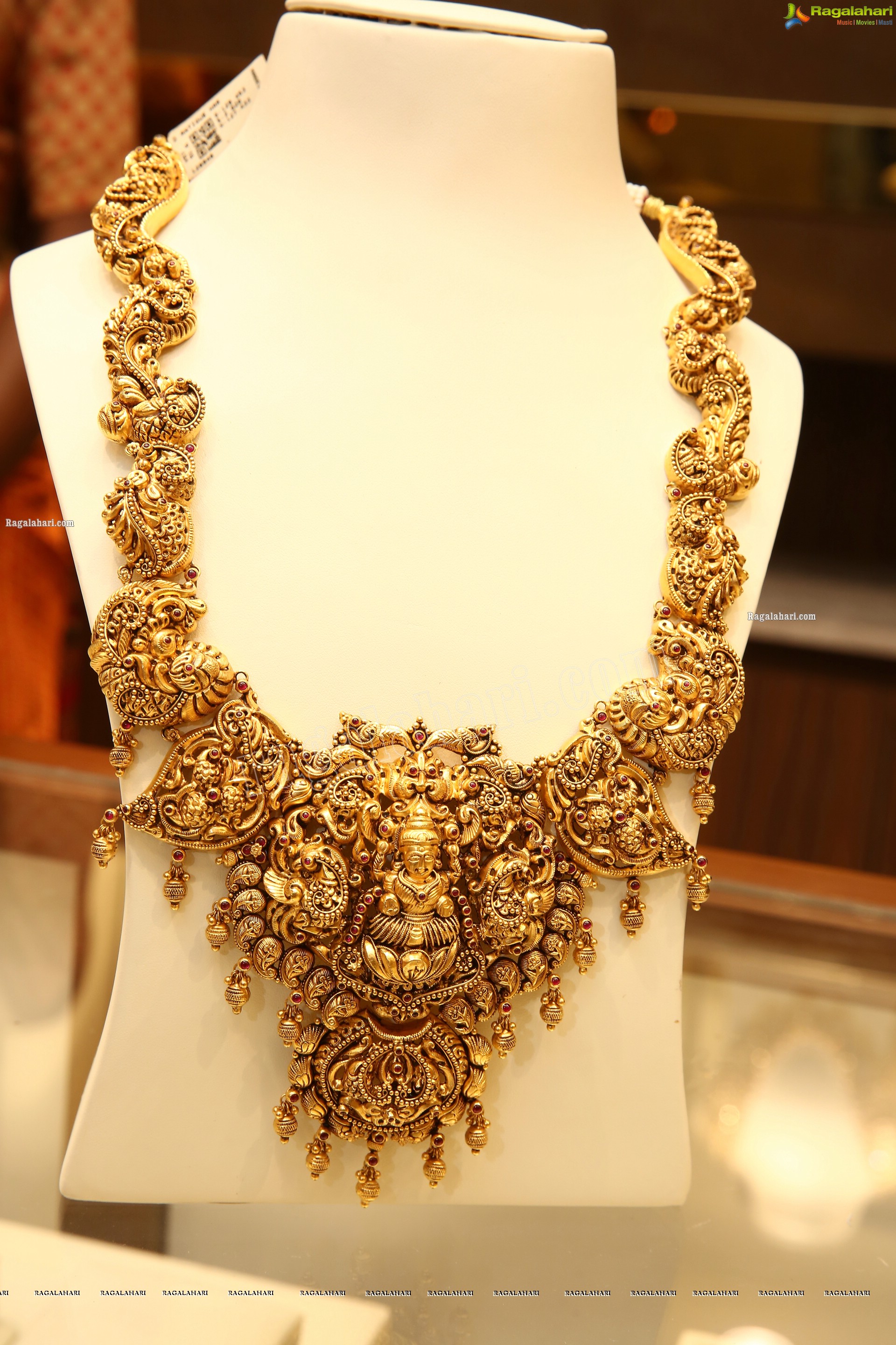 Ganesh Jewellers Showcases Its New Collection at Padma Rao Nagar Store in Hyderabad