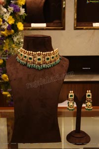 Ganesh Jewellers Showcases Its New Collection