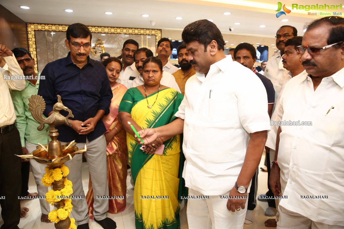 Ganesh Jewellers Launches Its New Store in Hyderabad at Padma Rao Nagar