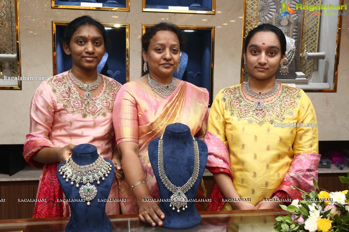 Ganesh Jewellers Launches Its New Store in Hyderabad at Padma Rao Nagar