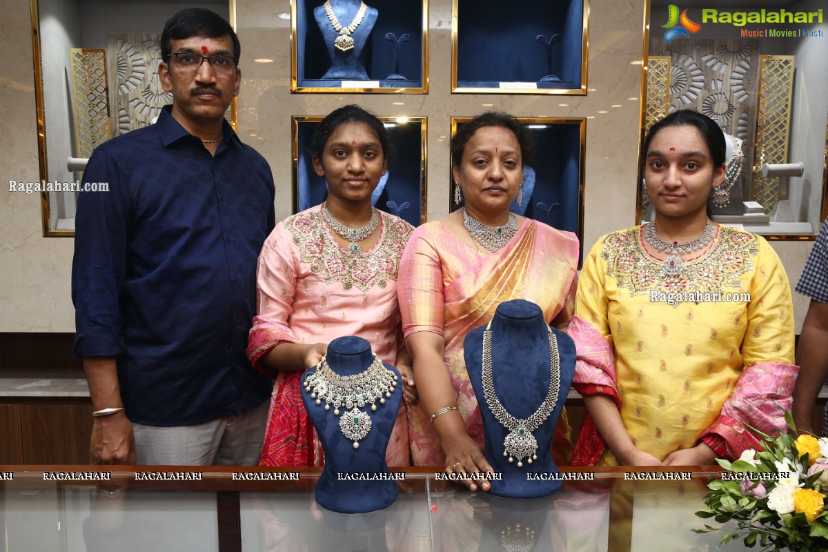 Ganesh Jewellers Launches Its New Store in Hyderabad at Padma Rao Nagar