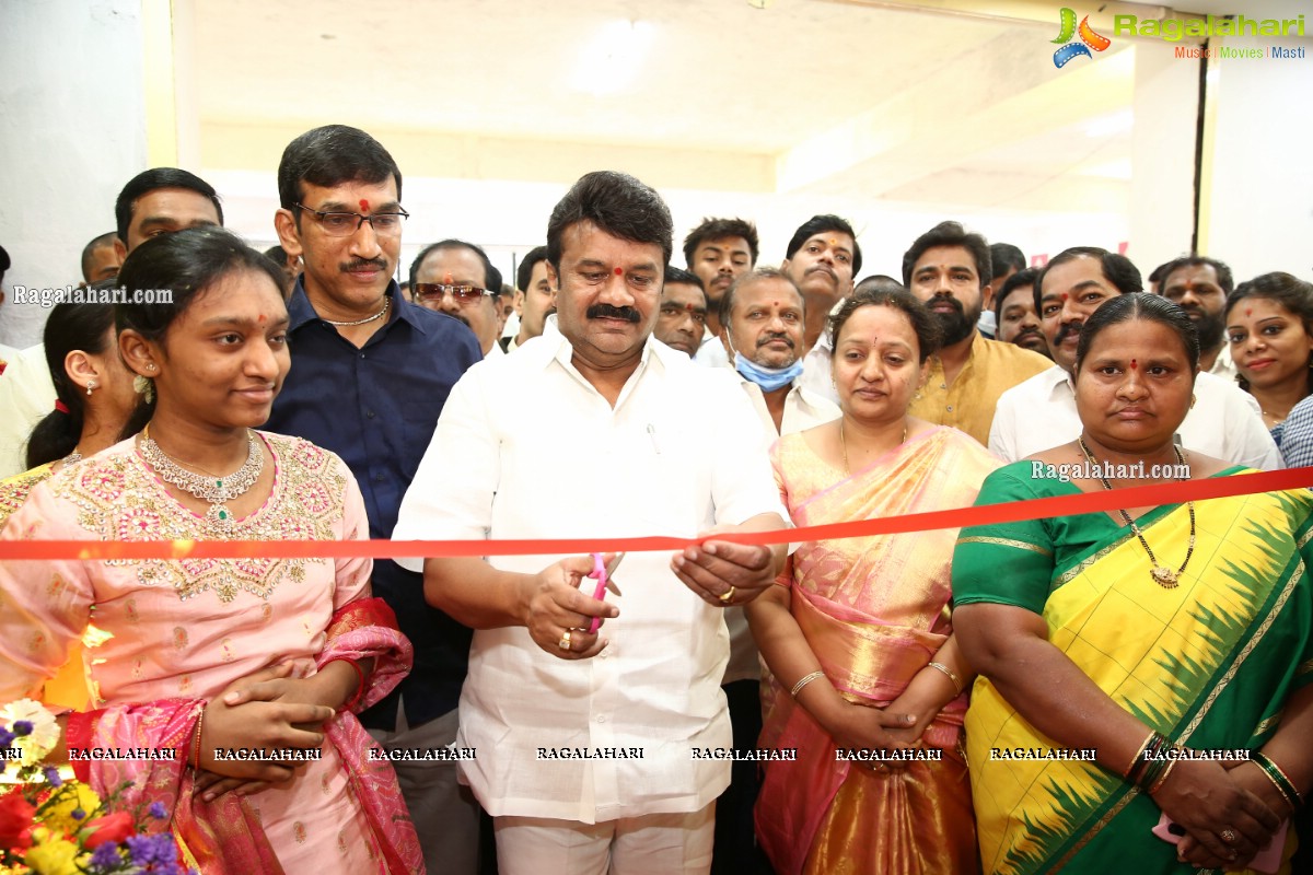 Ganesh Jewellers Launches Its New Store in Hyderabad at Padma Rao Nagar