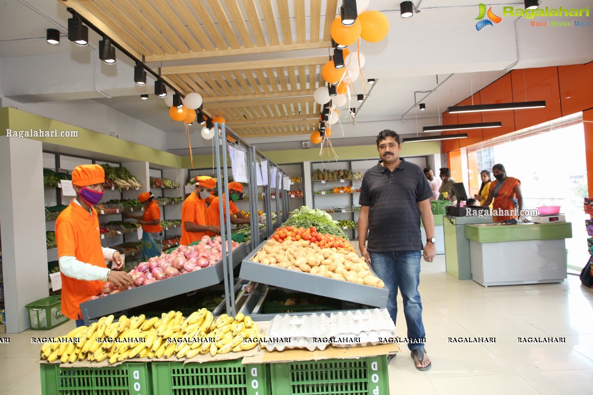 Podarillu Fruits & Vegetables 2nd Outlet Launch by Divya Pandey