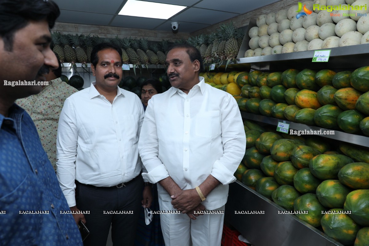 Pure-O-Natural Fruits and Vegetables 29th Outlet Launch