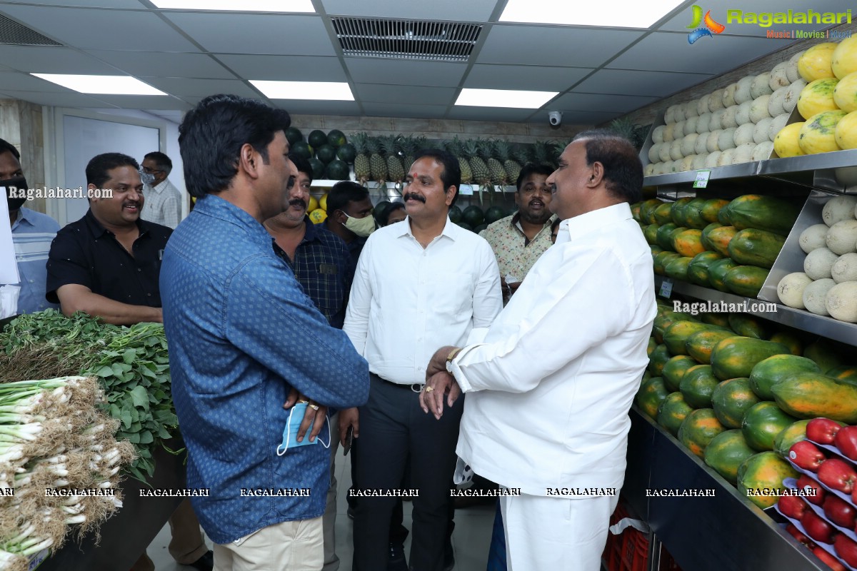 Pure-O-Natural Fruits and Vegetables 29th Outlet Launch