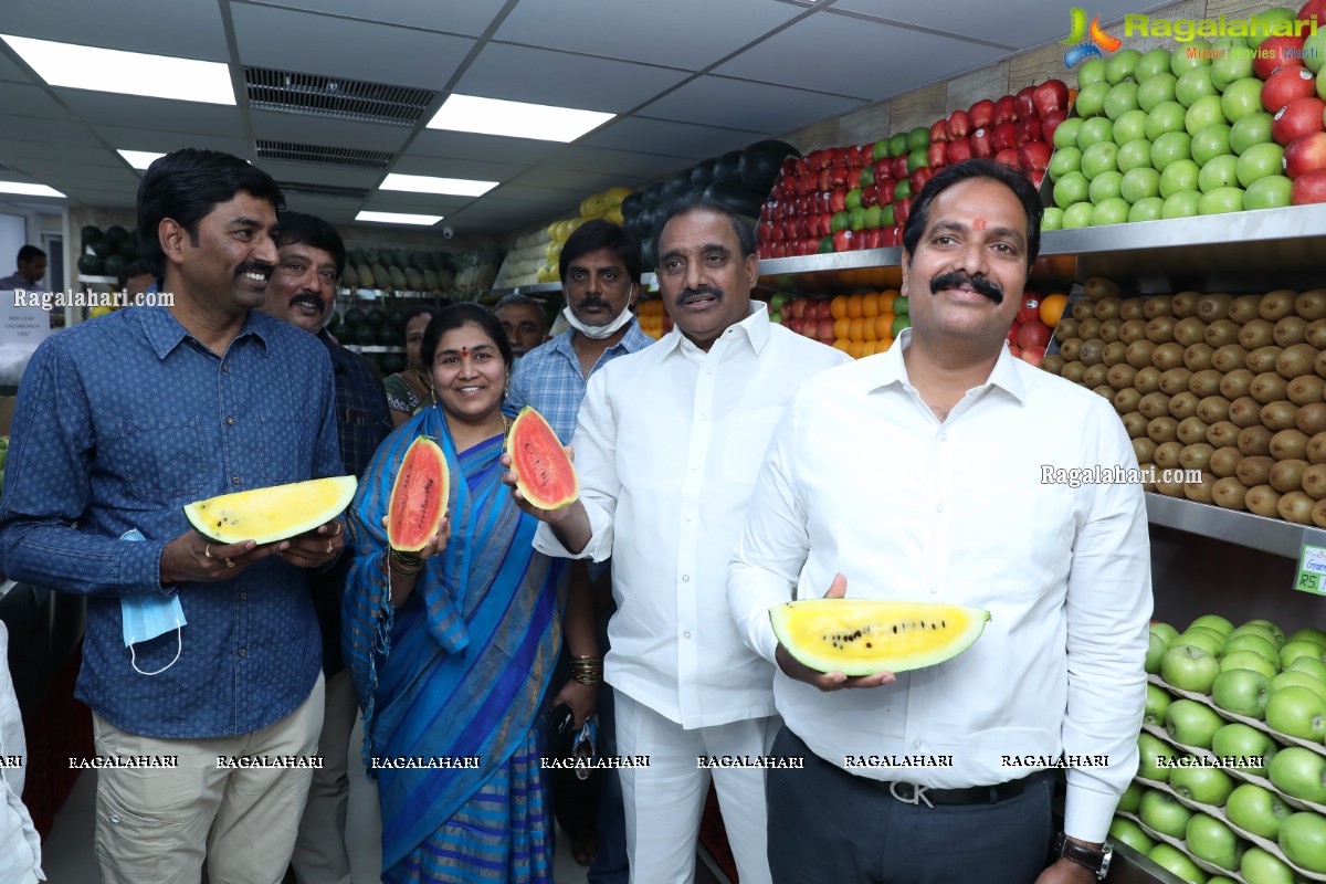 Pure-O-Natural Fruits and Vegetables 29th Outlet Launch