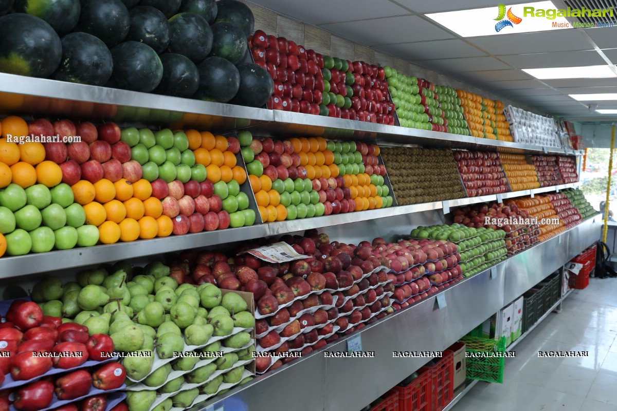 Pure-O-Natural Fruits and Vegetables 29th Outlet Launch