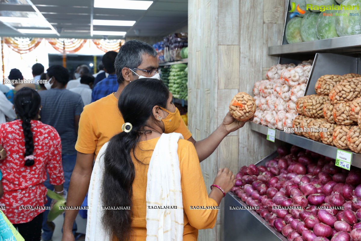 Pure-O-Natural Fruits and Vegetables 29th Outlet Launch