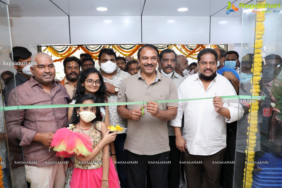 Pure-O-Natural Fruits and Vegetables 30th Outlet Launch at Champapet, Hyderabad