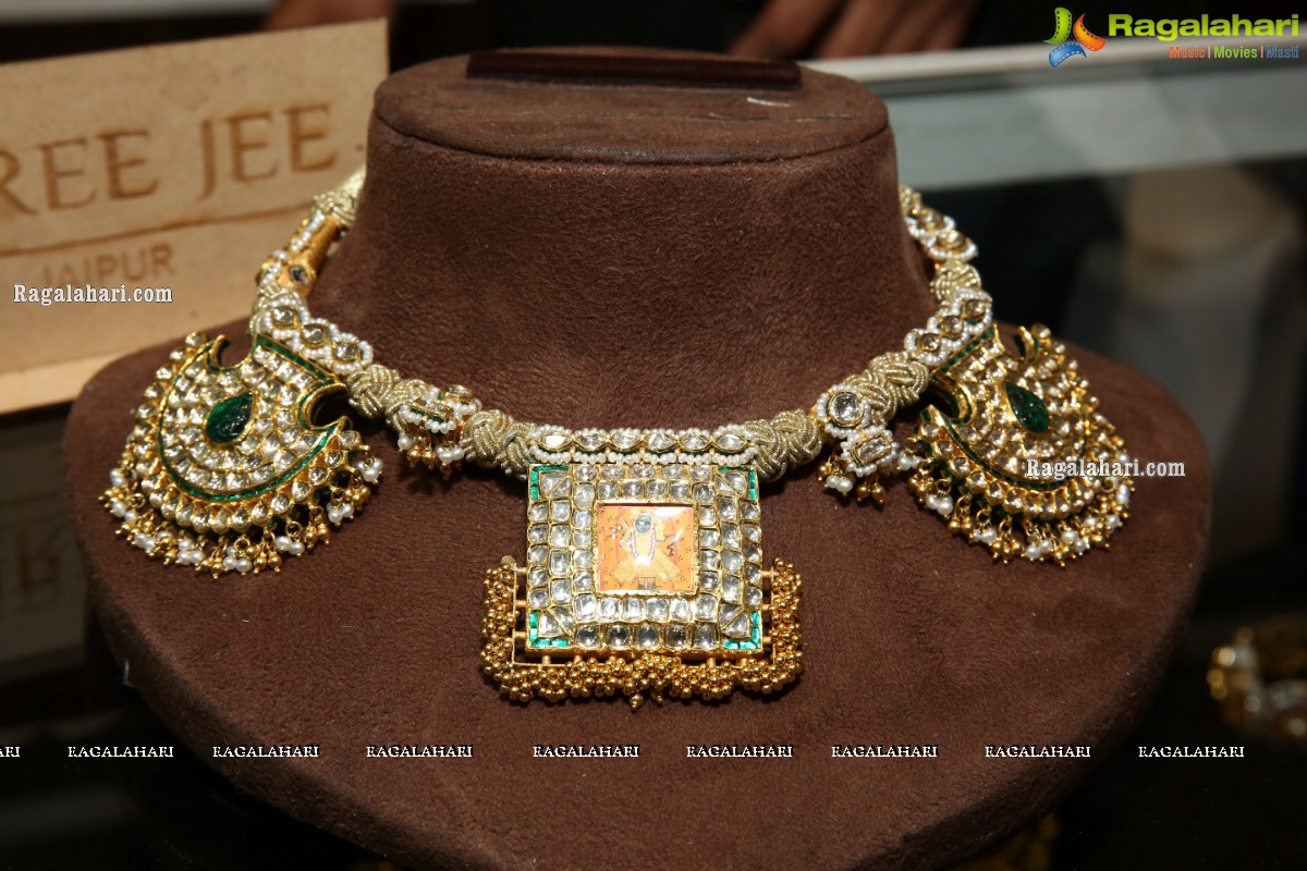 Zak Jewels Expo Inaugurated by Actress Shobhita Rana in Hyderabad