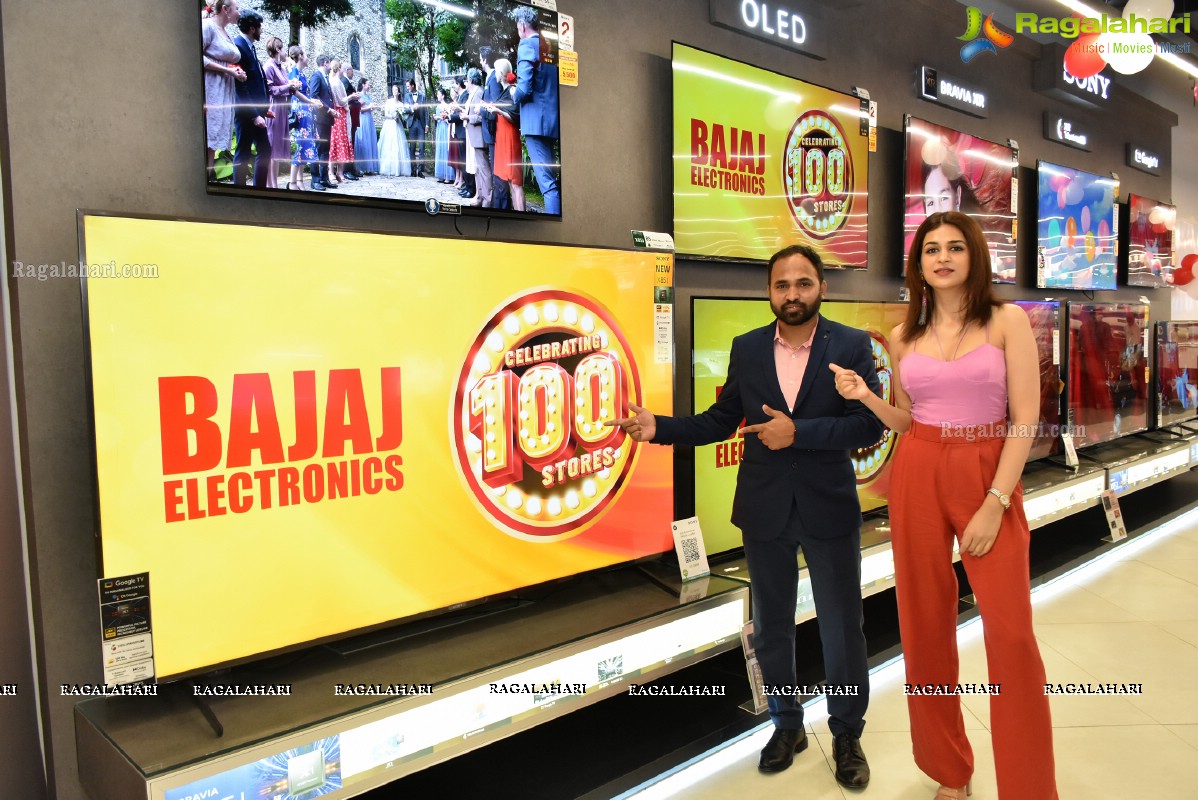 Shraddha Das at Bajaj Electronics 100th Store Launch at Inorbit Mall