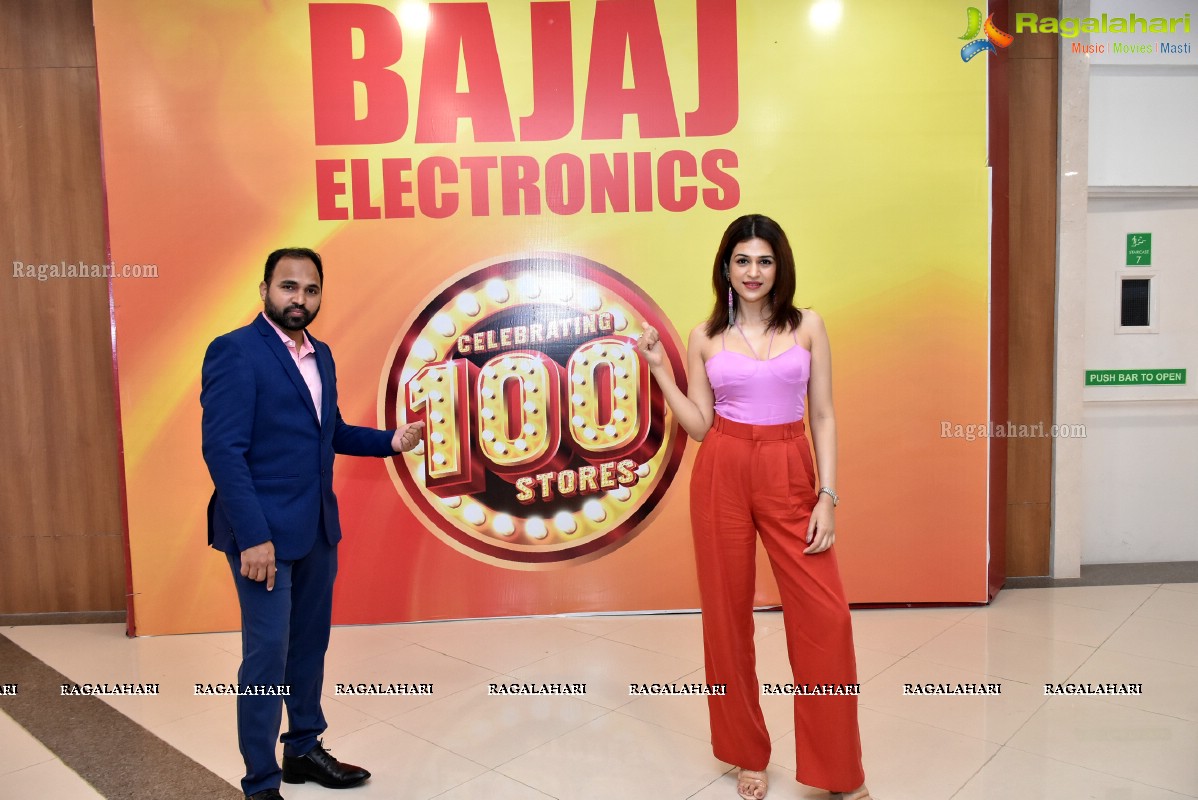 Shraddha Das at Bajaj Electronics 100th Store Launch at Inorbit Mall