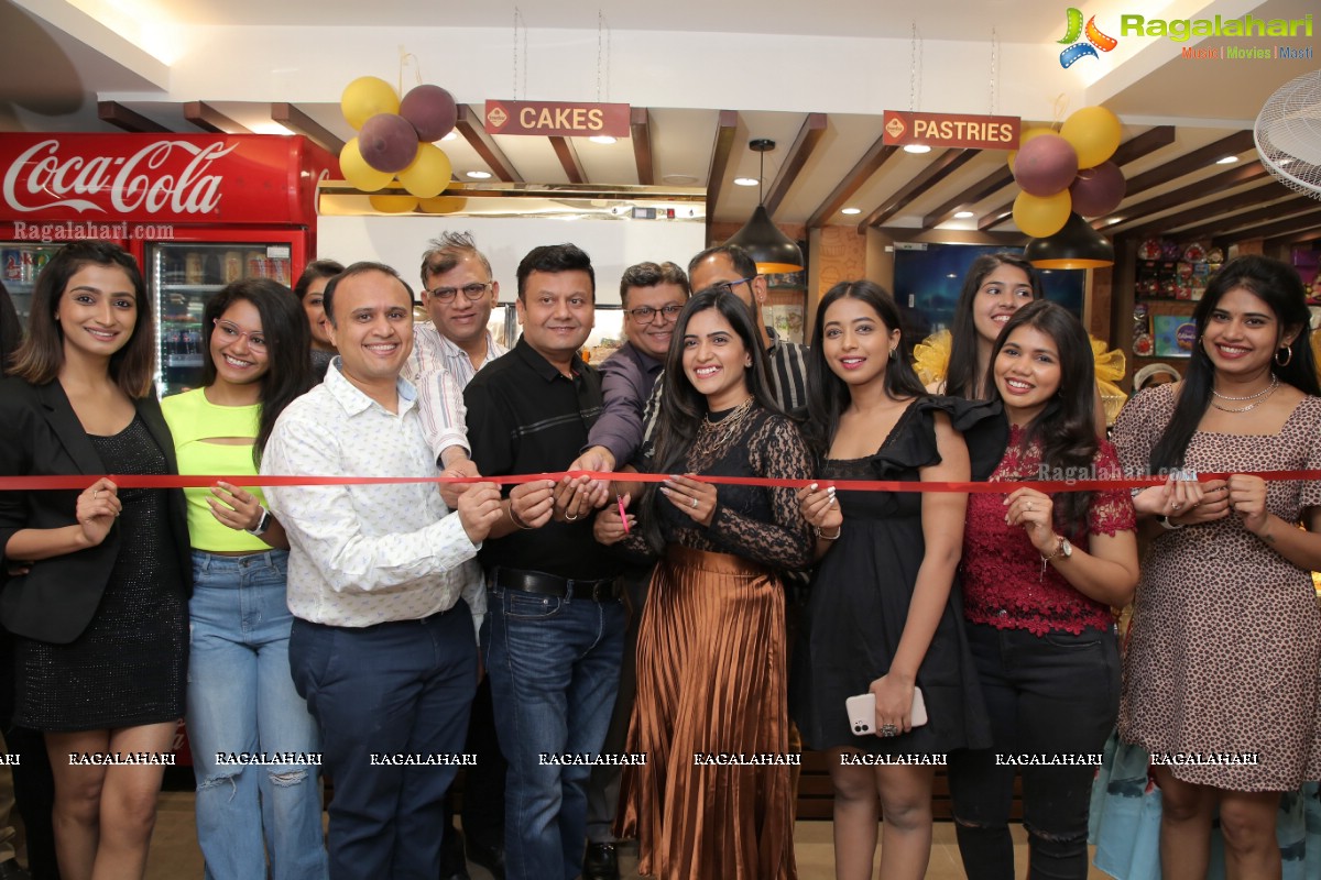 Brown Bear Baking All New Look Store Launch at Ameerpet