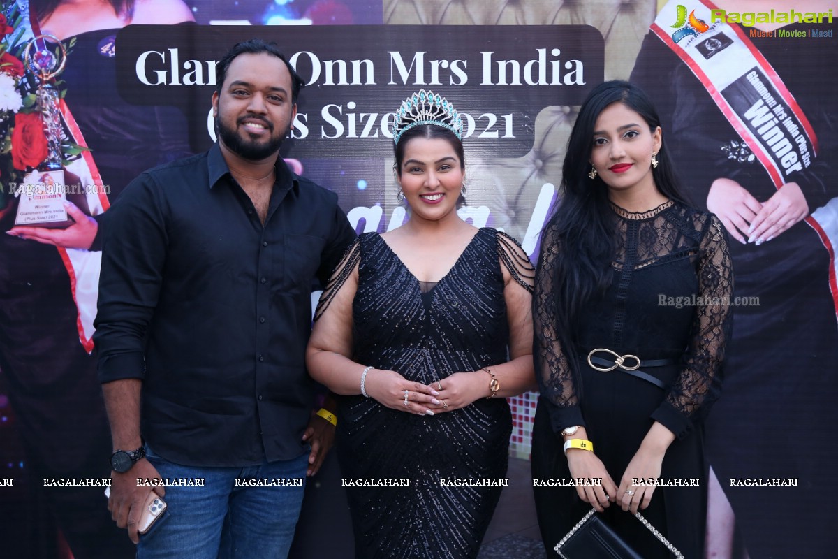 Samaira I Wallani Arranges Success Party On Winning GlammOnn Mrs.India 2021 Plus Size Title at Sundowner, Hyderabad