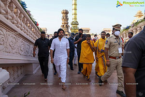 Pawan Kalyan Visits Statue of Equality