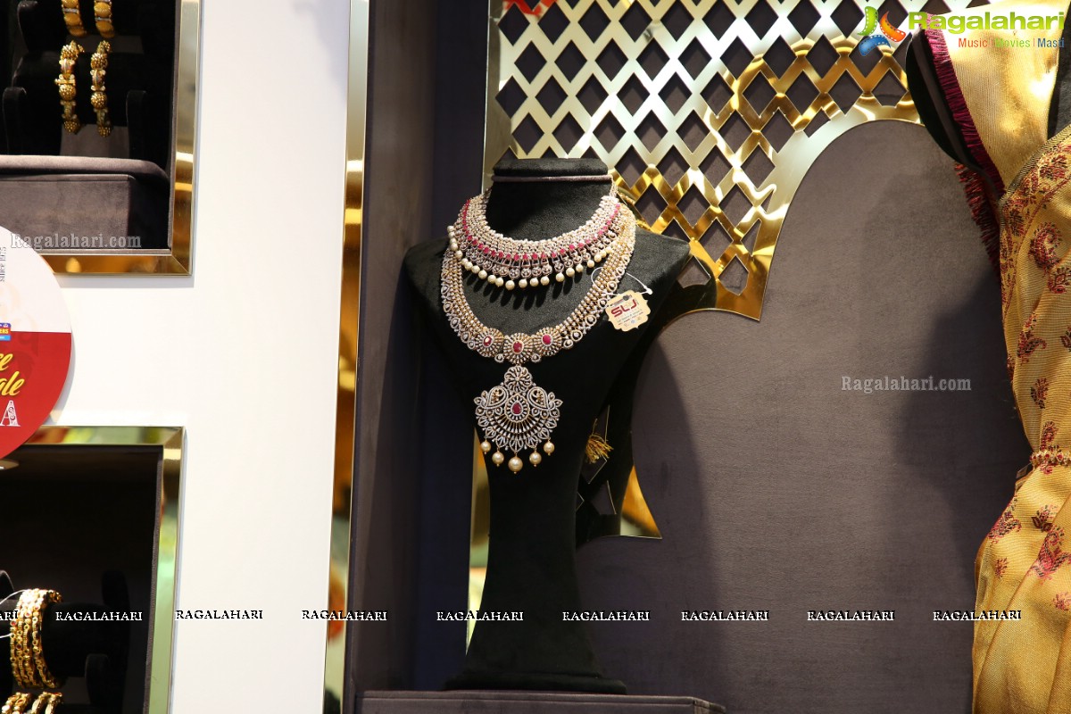 Shivraj Laxmichand Jain Jewellers Necklace & Bangle Mela Launch