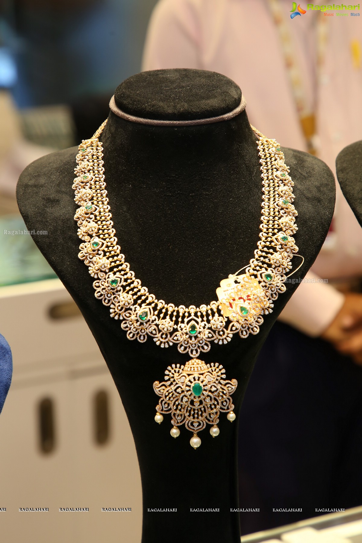 Shivraj Laxmichand Jain Jewellers Necklace & Bangle Mela Launch