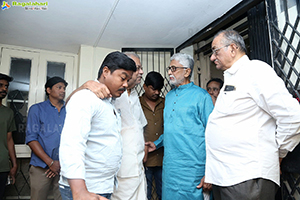 Tollywood Celebs Pay Their Last Respects to K Viswanath